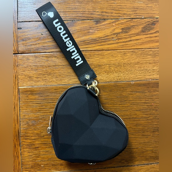 lululemon athletica Handbags - NWT lululemon heart wristlet